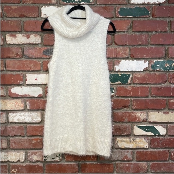 Show Me Your MUMU fuzzy cream fauna dress - Picture 2 of 2